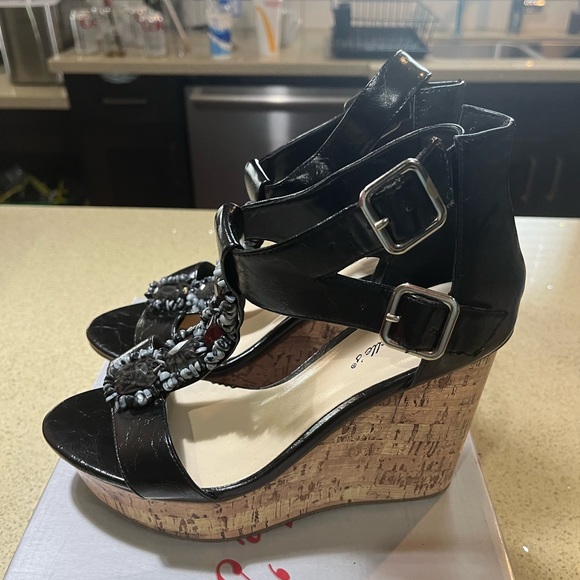 Breckelle’s. shore - Picture 3 of 4